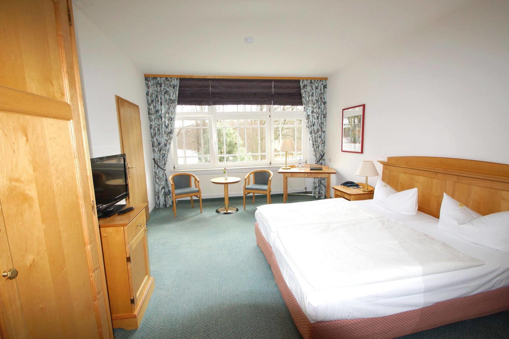 Meeressterne Hotel Idyll Am Wolgastsee คอร์สวันดท์ ภายนอก รูปภาพ